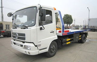 程力東風多利卡D7一托二清障車 高效救援的得力伙伴